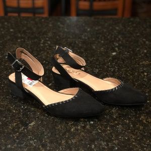 Esprit Saffron pointed toe ankle strap pumps NWT Esprit Saffron pointed toe ankle strap pumps NWT